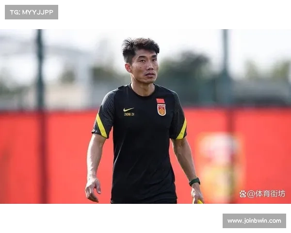 国足新帅团队揭晓:郑智陈涛缺席,万厚良担纲中方助教 国足新帅团队揭晓:郑智陈涛缺席,万厚良担纲中方助教